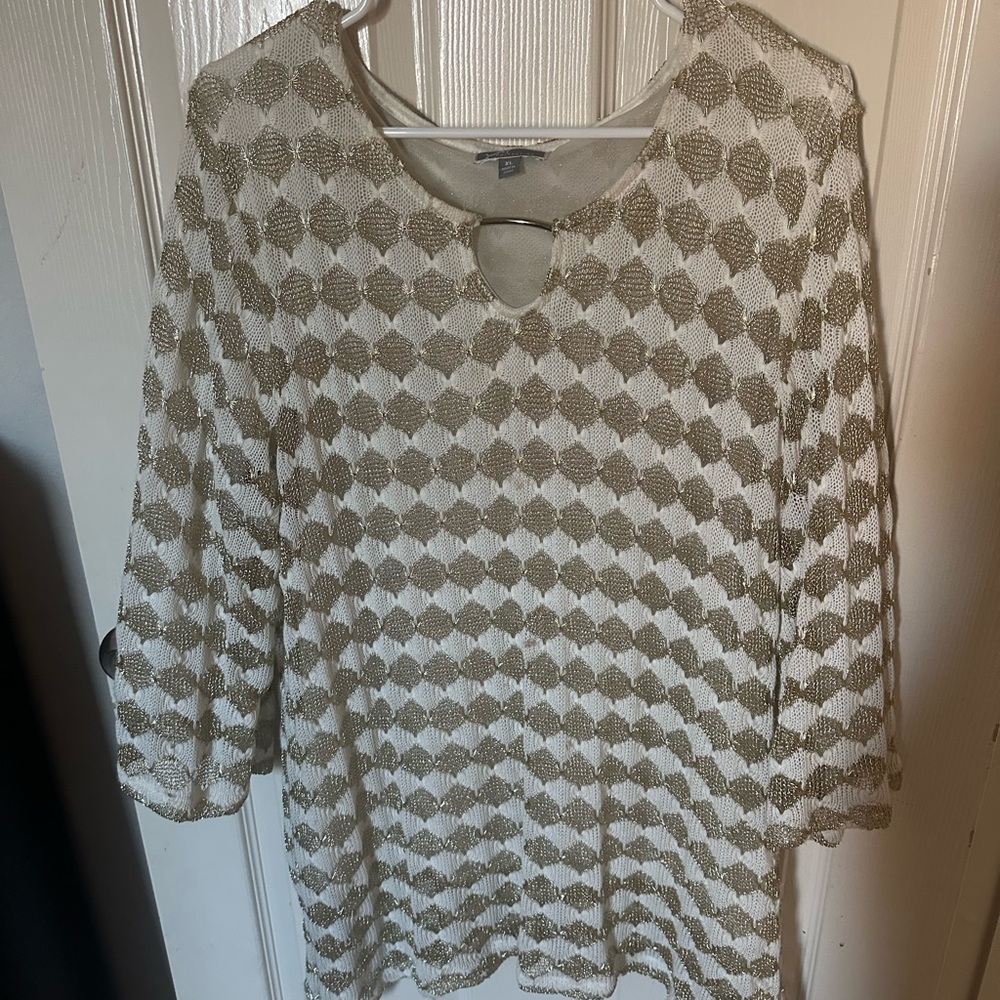 XL Patterned Gold and Cream Three Quarter Sleeve Blouse JM Collection